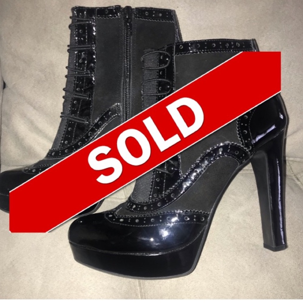 Gianni Bini black patent leather boots - Picture 1 of 9